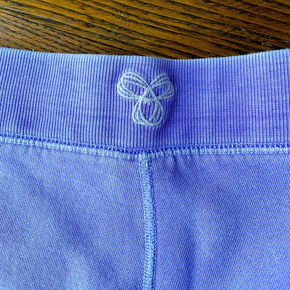 TNA Shorts - Picture 2 of 4